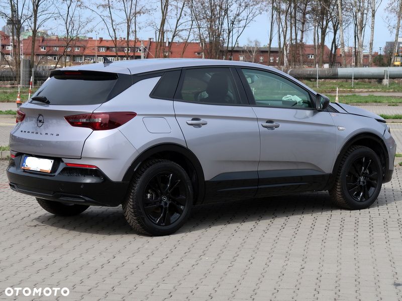 Opel Grandland 1.2 T GS S&S - 4