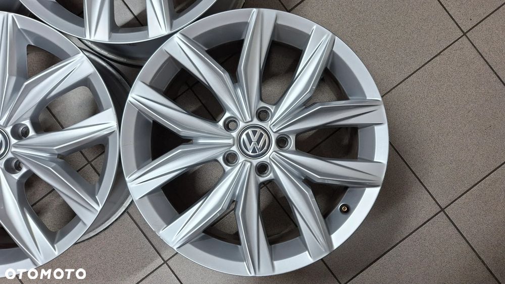 Felgi Aluminiowe 18 VW Tiguan II 5x112 ET 43 Kingston - 5