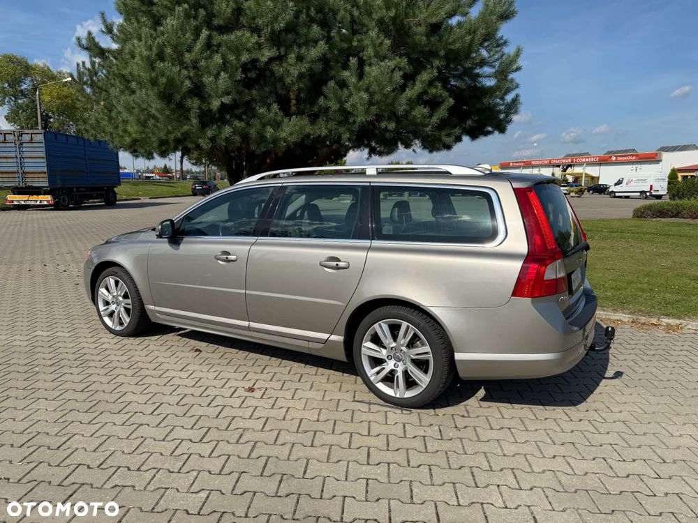 Volvo V70 2.0T Powershift Momentum - 5