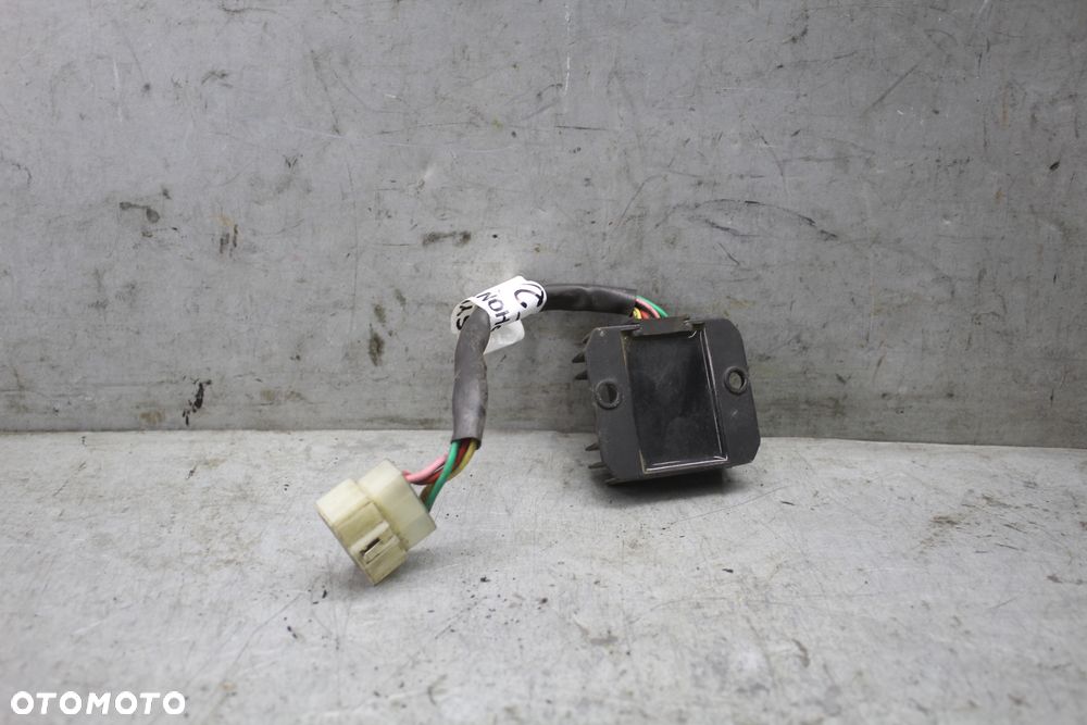 Sym Symphony 50 Regulator napięcia - 2