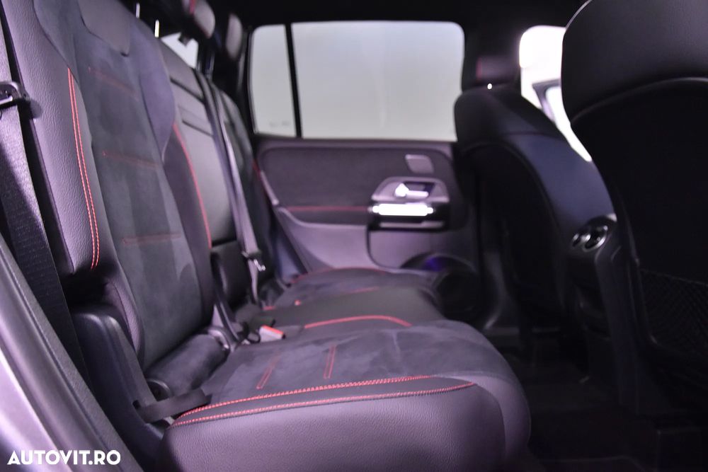 Mercedes-Benz GLB - 13