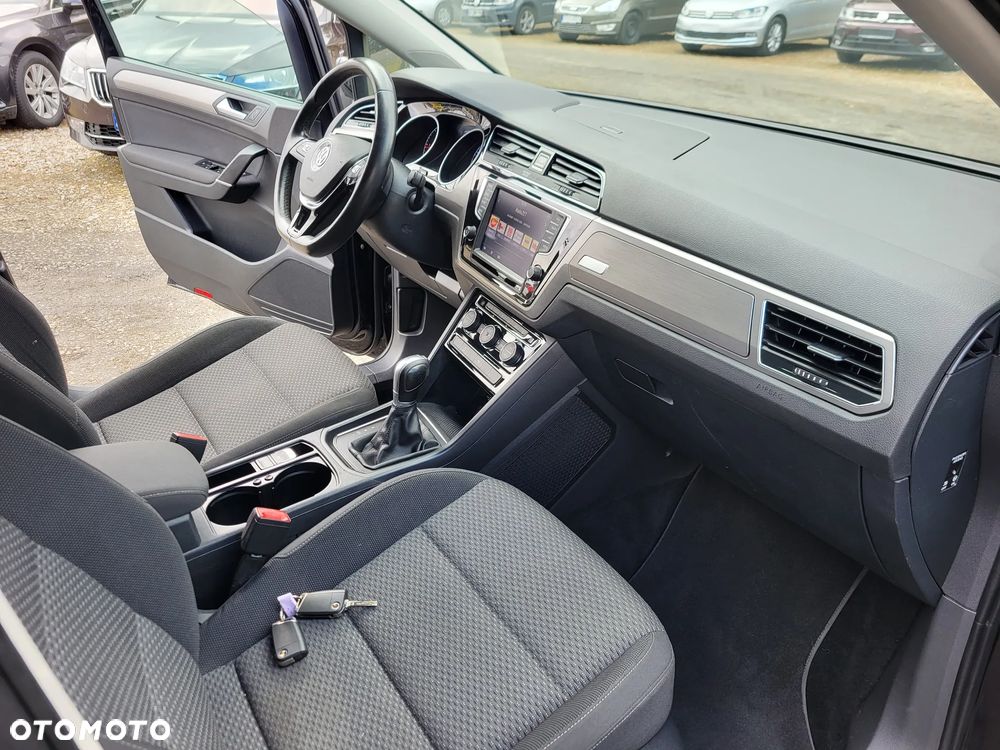 Volkswagen Touran 2.0 TDI SCR (BlueMotion Technology) DSG Highline - 14