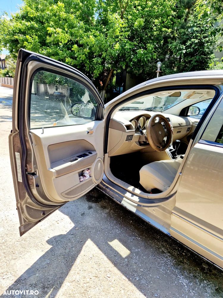 Dodge Caliber - 2