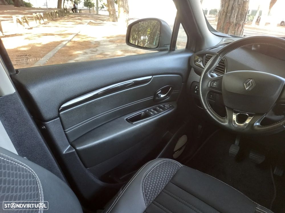 Renault Grand Scénic 1.6 dCi Bose Edition SS - 13