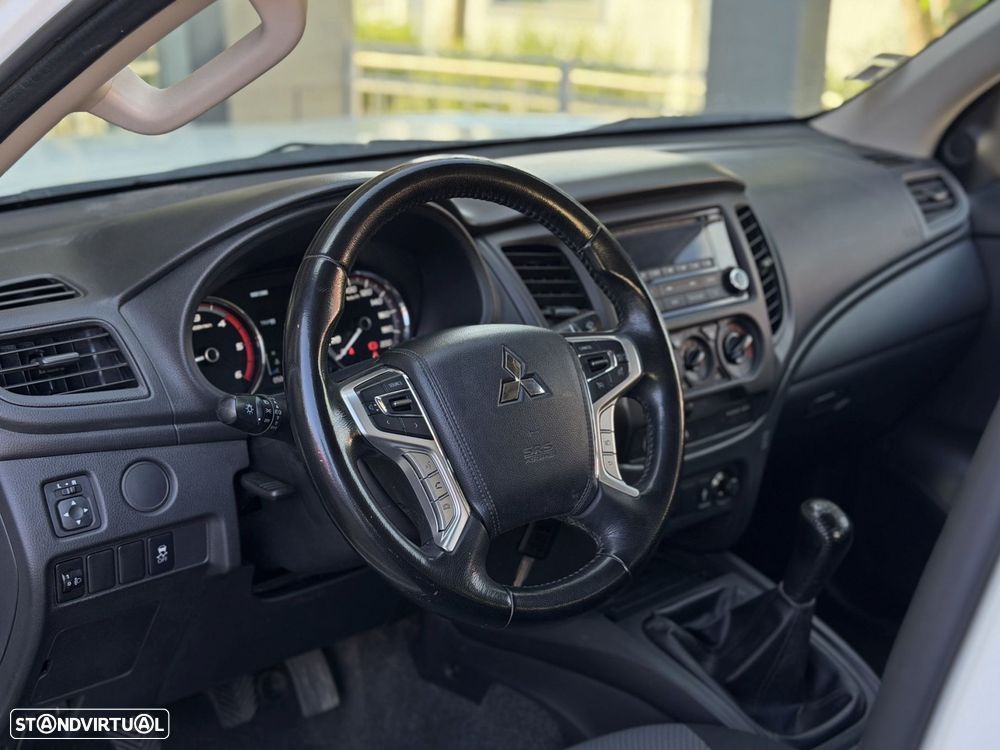 Mitsubishi L200 2.3 DI-D Space Cab Invite 4WD - 6