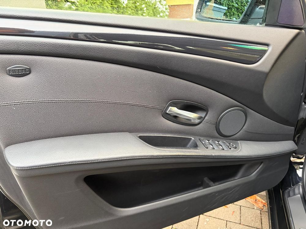 BMW Seria 5 520i Edition Exclusive - 11