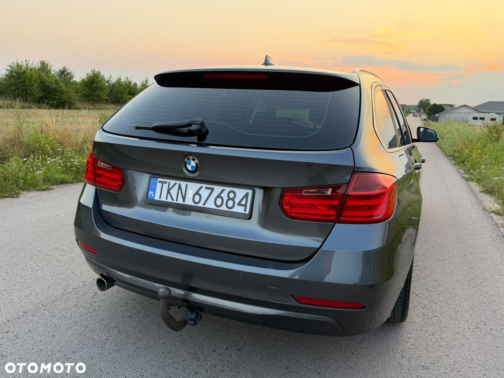 BMW Seria 3 320d Luxury Line - 13
