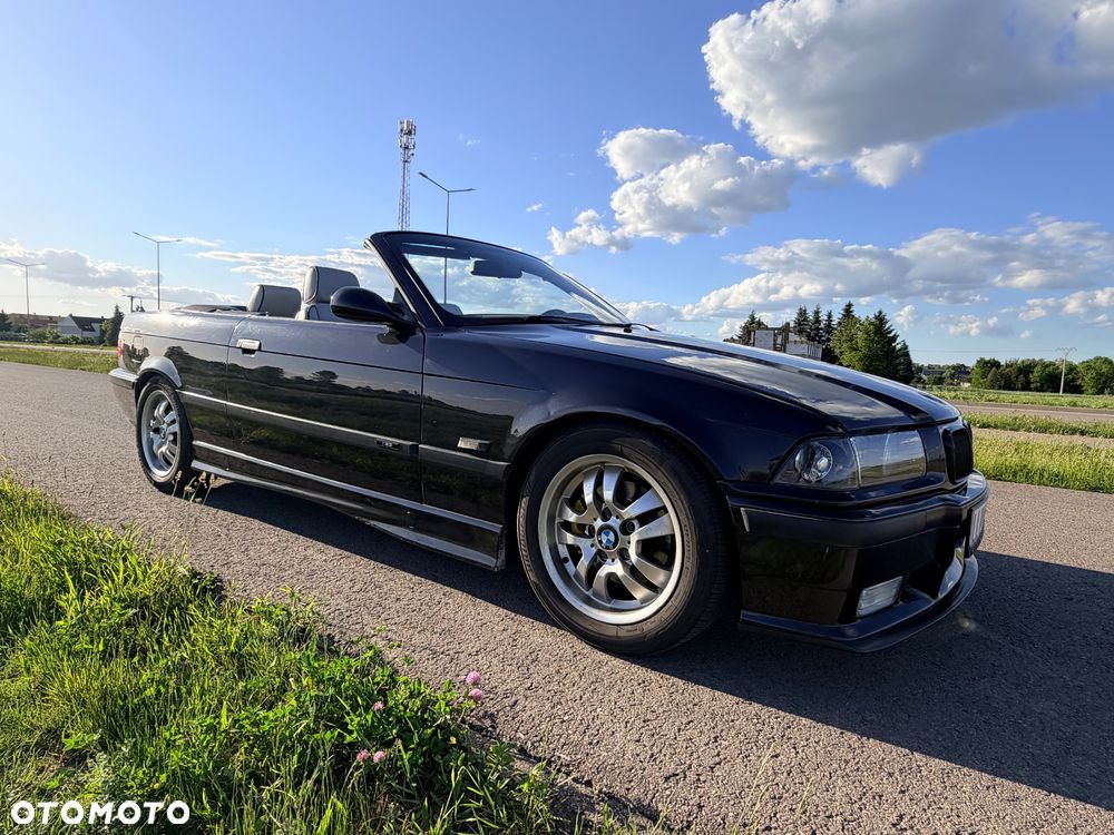 BMW Seria 3 320i - 13