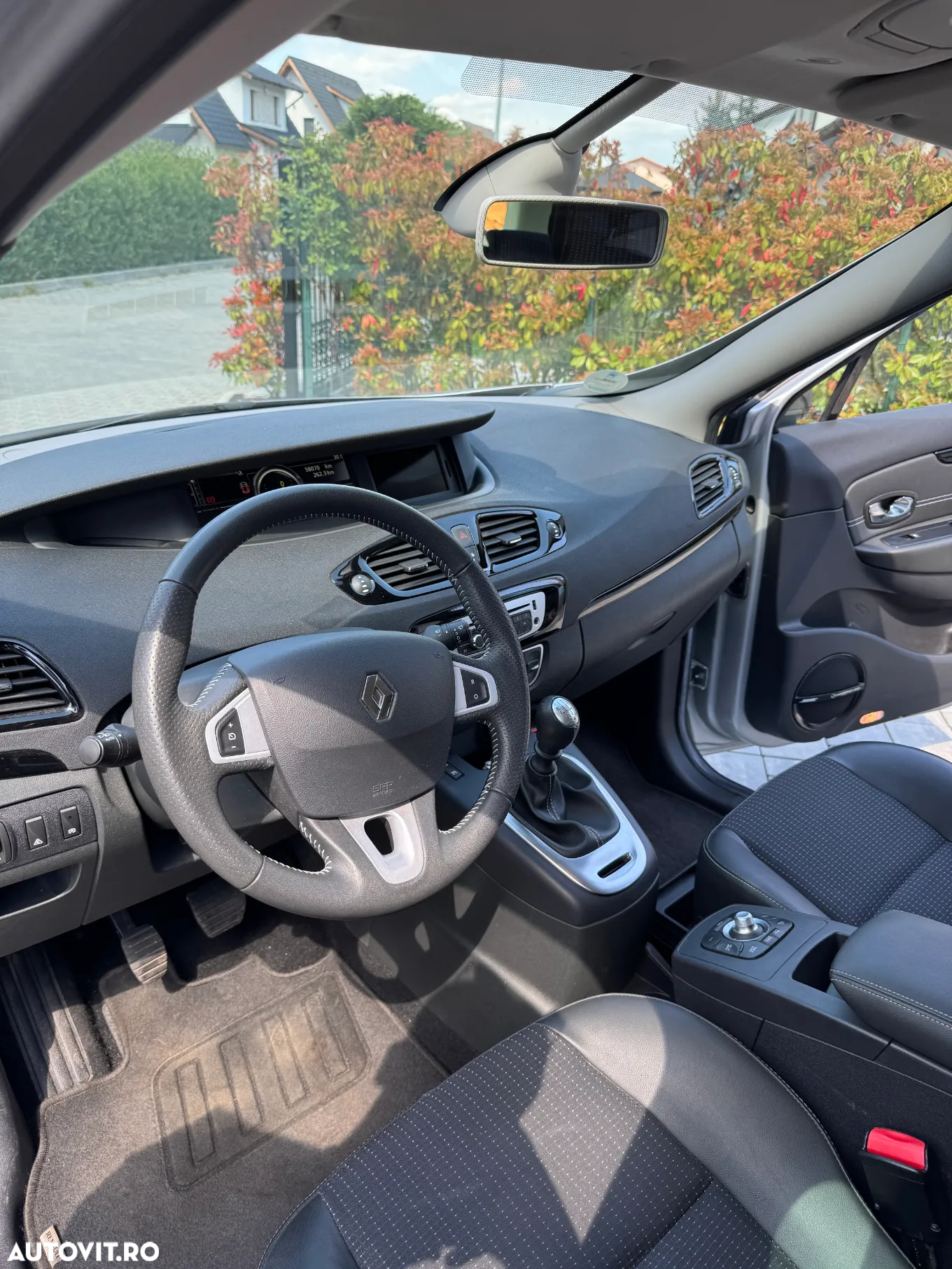 Renault Scenic - 16