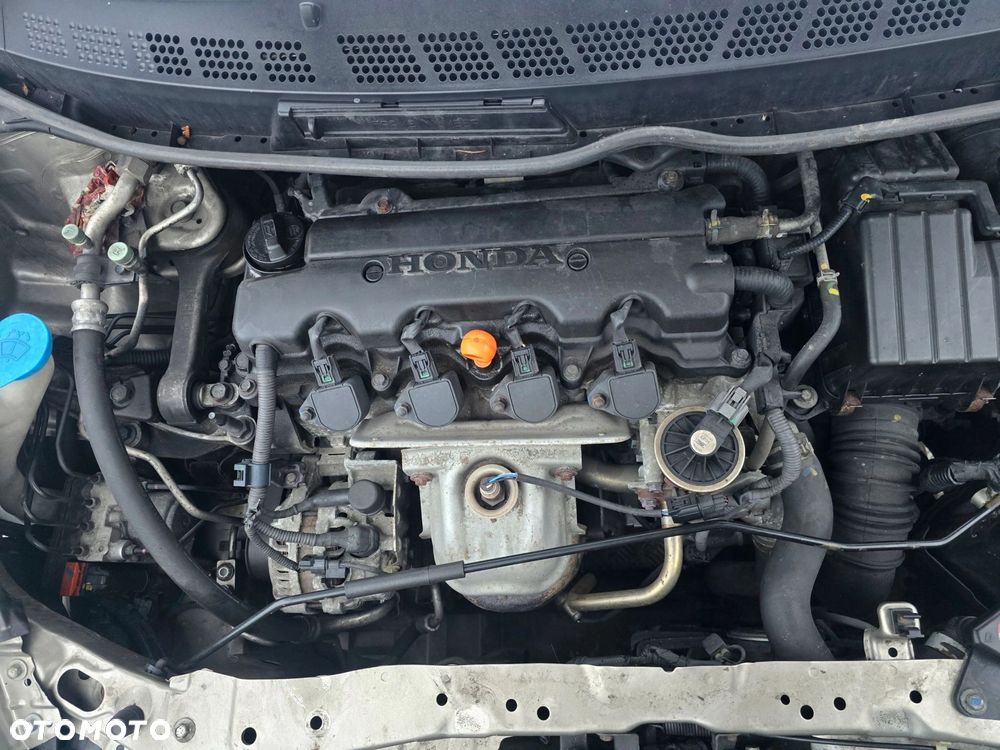 Honda Civic Silnik 1,8 słupek R18A2 180 tyś - 1