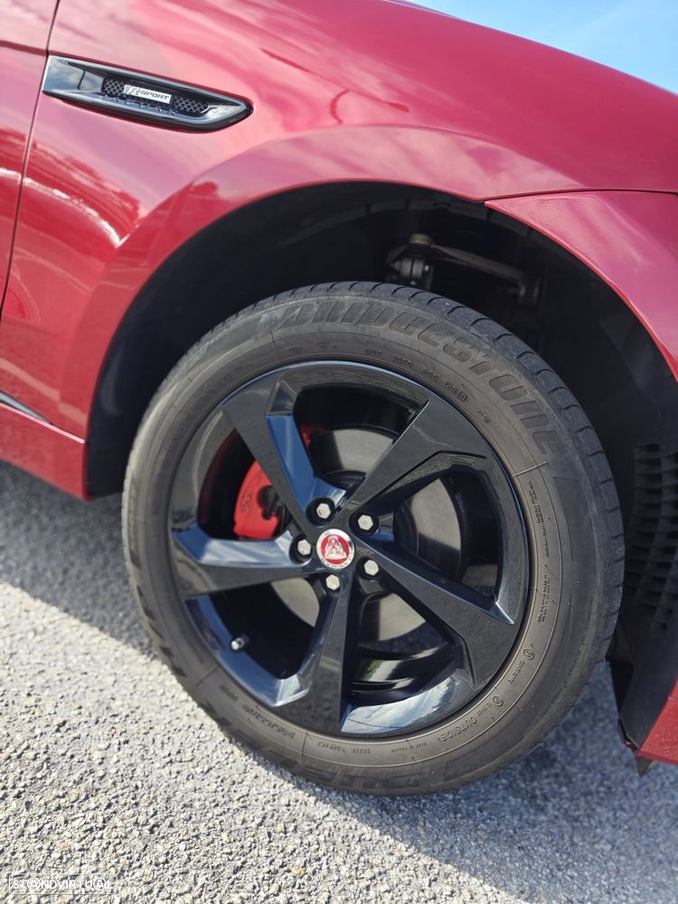 Jaguar F-Pace 20d Aut. R-Sport - 17