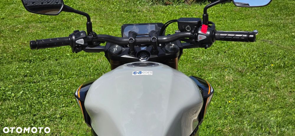 Honda CB - 28
