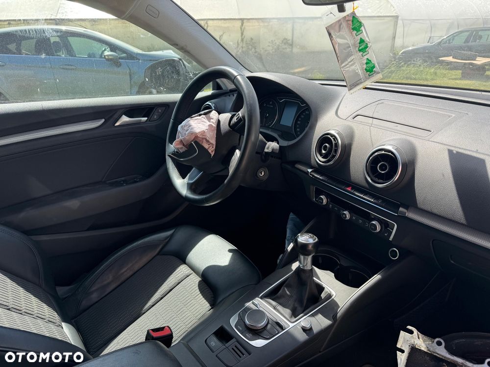 Audi A3 3-drzwiowe 1.6 TDI clean diesel Ambiente - 5