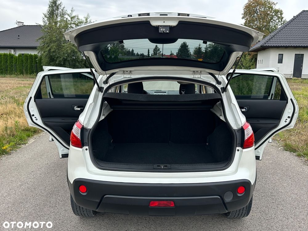 Nissan Qashqai 1.6 360 - 19