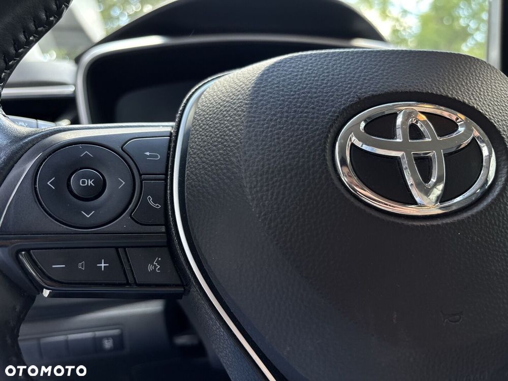 Toyota Corolla - 24