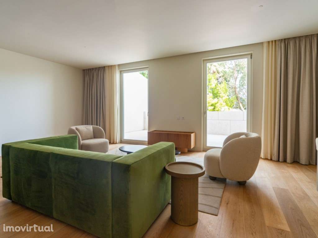 Apartamento T2 duplex mobilado, novo a estrear no Príncipe Real, Ju... - Grande imagem: 4/33