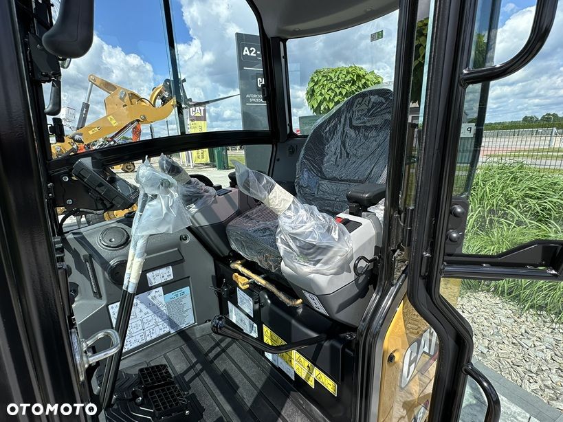 Caterpillar 301.8 FABRYCZNIE NOWA * GWARANCJA PRODUCENTA 4 LATA * KLIMATYZACJA * - 24