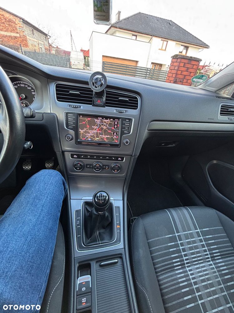 Volkswagen Golf 1.6 TDI BlueMotion Technology Cup - 17