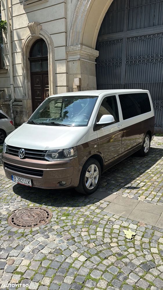 Volkswagen Multivan - 11