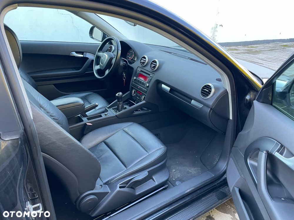 Audi A3 3-drzwiowe 1.9 TDI DPF S Line Sportpaket plus - 16