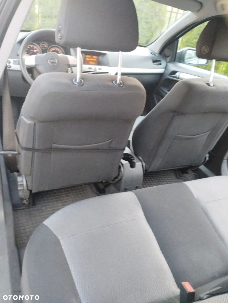 Opel Astra III 1.6 Enjoy - 9