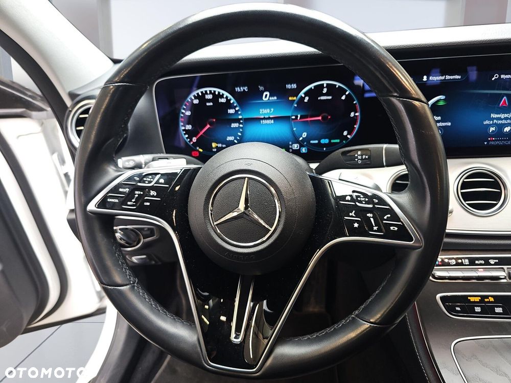 Mercedes-Benz Klasa E 220 d 4-Matic - 13