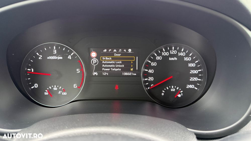 Kia Sportage 2,0 CRDI AWD Aut. Platinum - 30