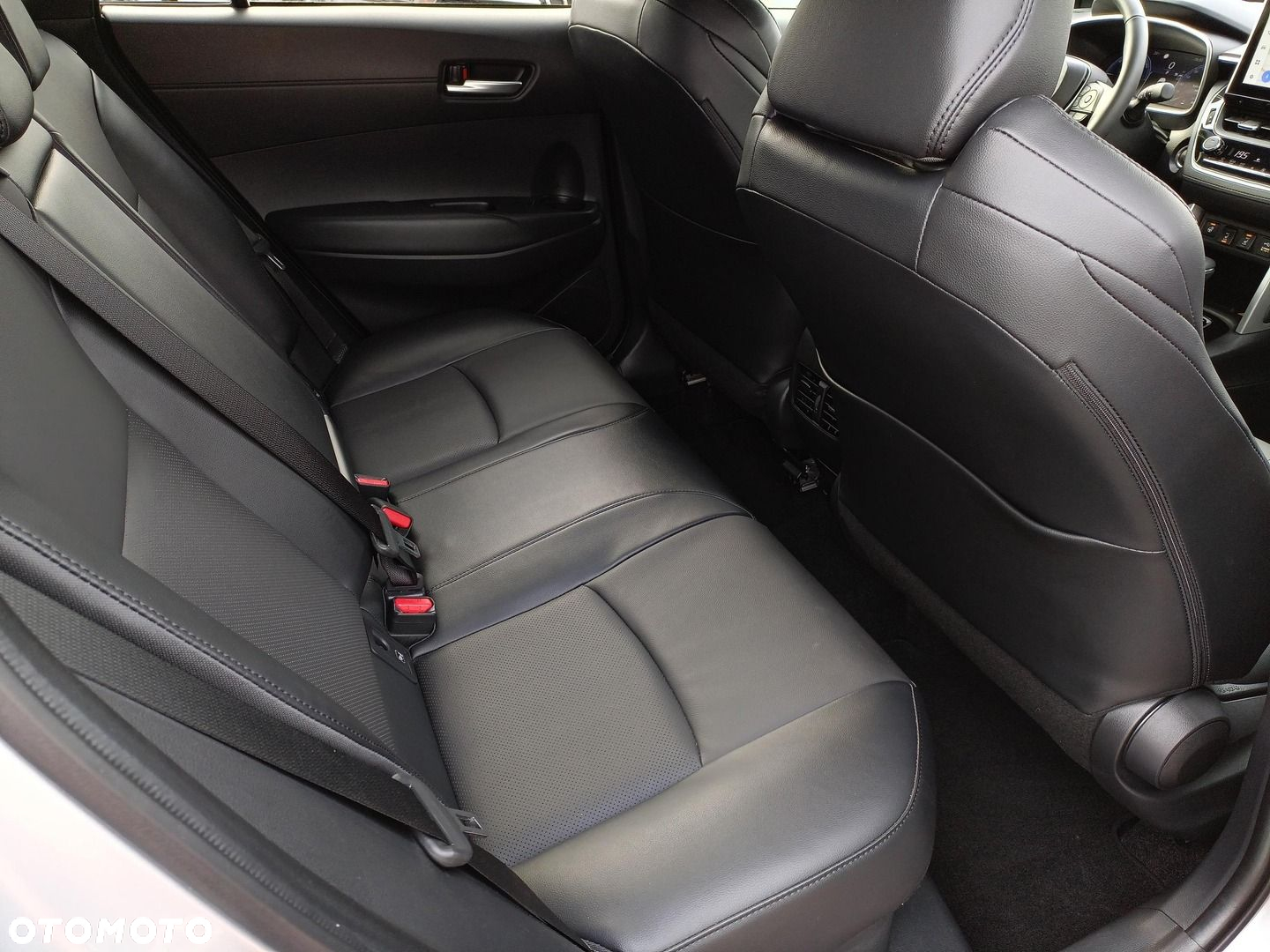 Toyota Corolla Cross 2.0 Hybrid Premiere Edition AWD - 15