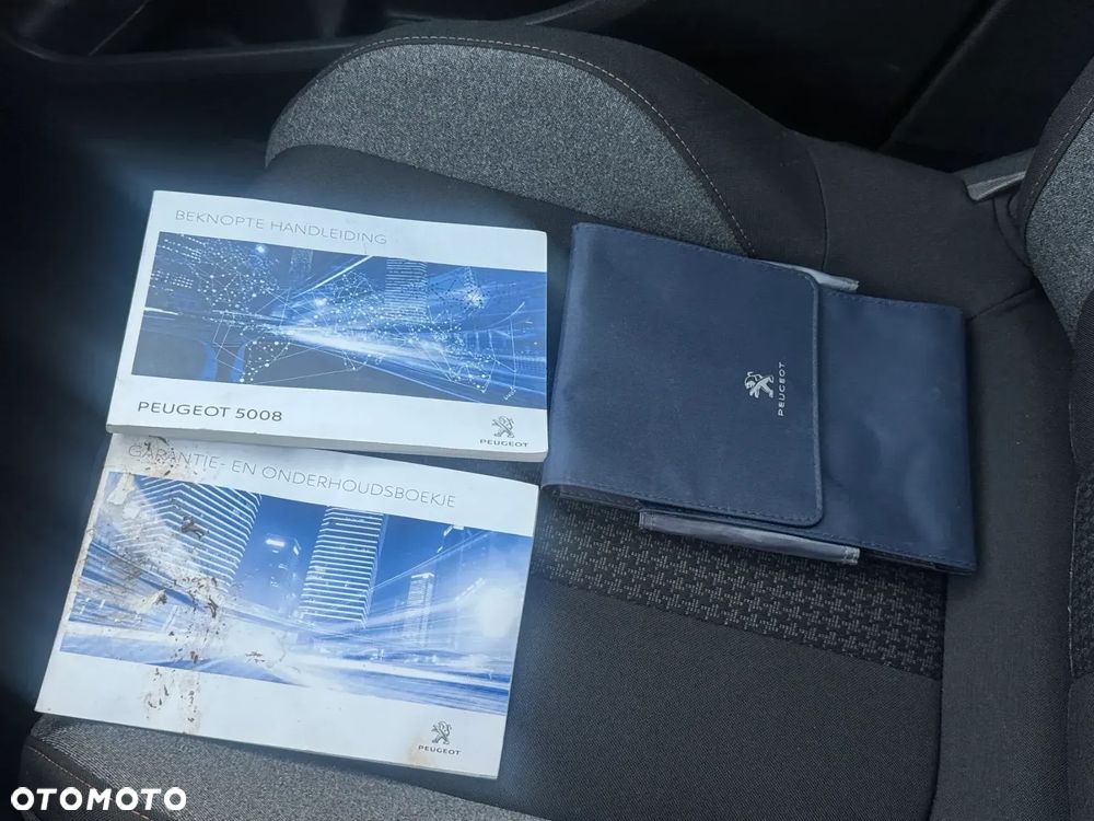 Peugeot 5008 1.2 PureTech Active Pack S&S - 36
