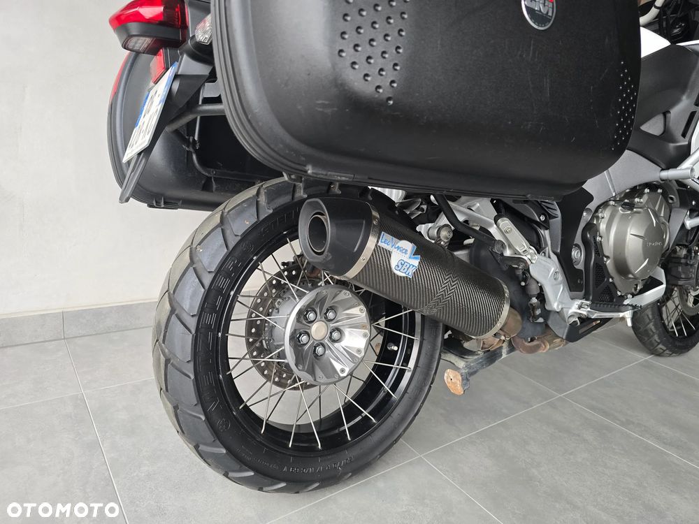 Honda VFR - 38