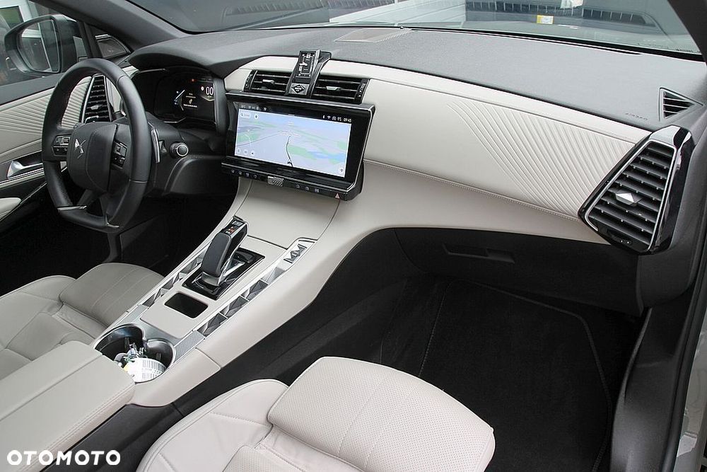 DS Automobiles DS 7 Crossback - 26