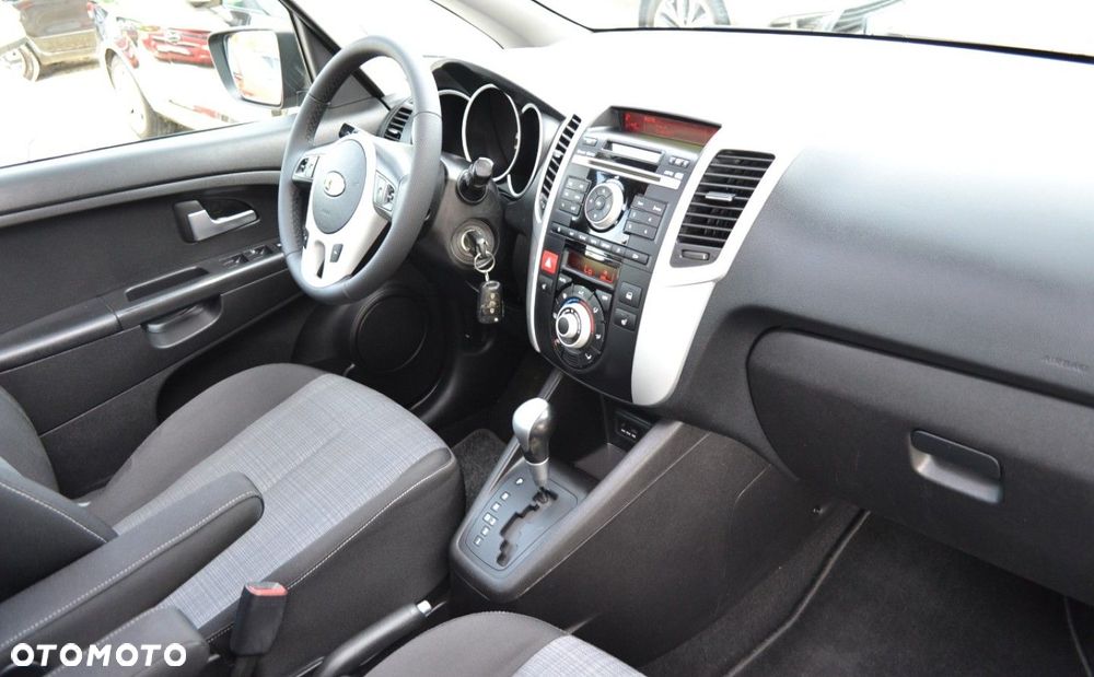 Kia Venga - 33
