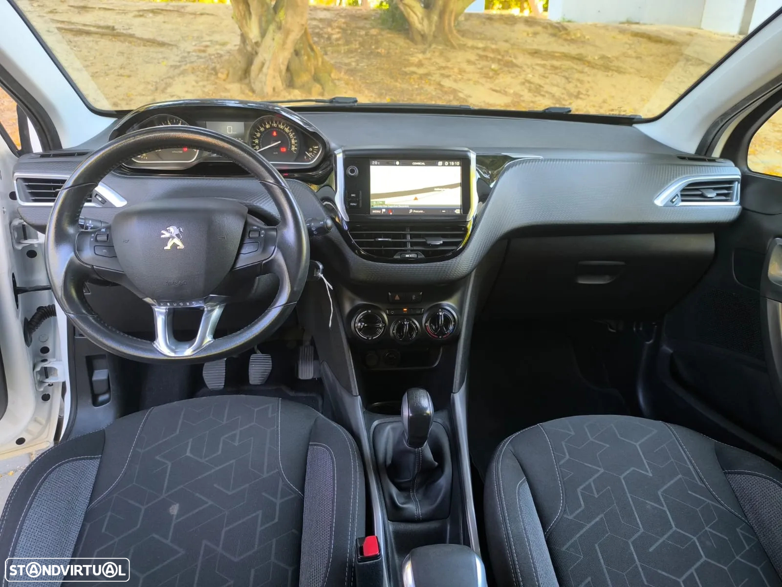 Peugeot 2008 1.2 PureTech Style - 14