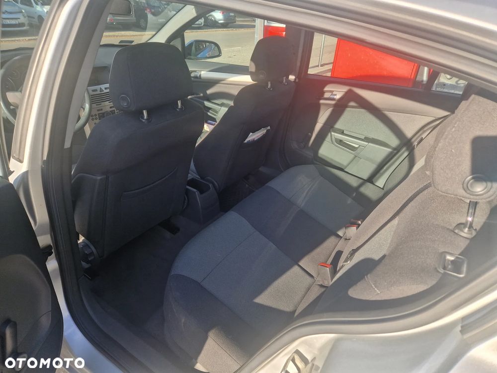 Opel Astra 1.4 111 - 6