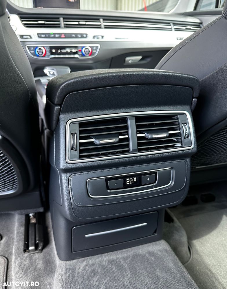 Audi Q7 - 19