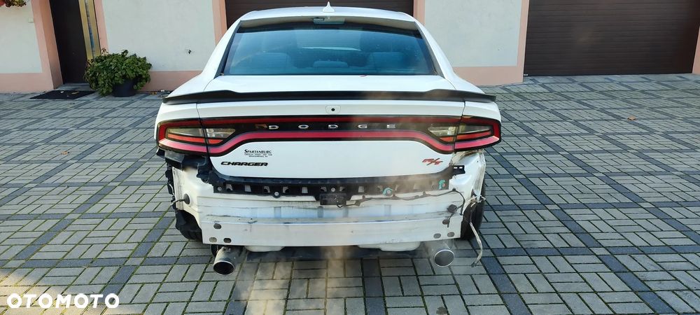Dodge Charger 6.4 Scat Pack - 6