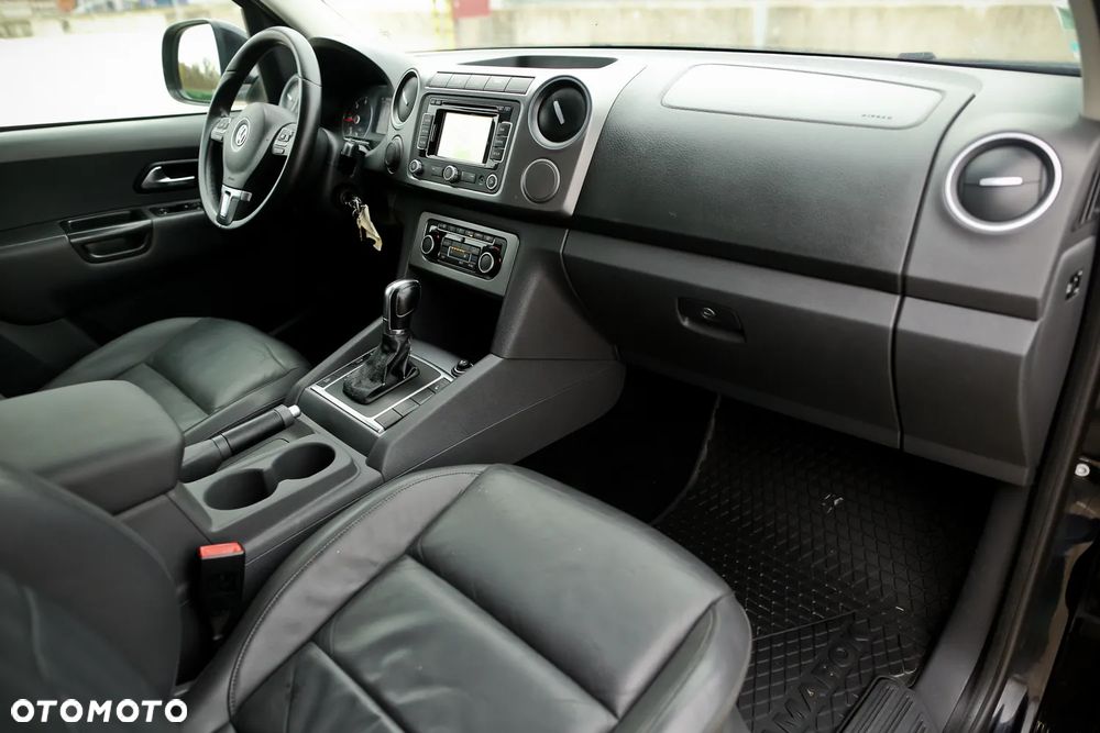 Volkswagen Amarok 2.0 BiTDI Autm Highline - 25