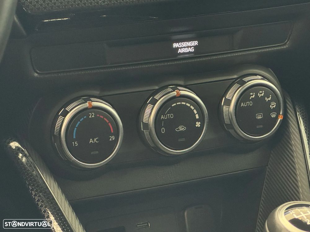 Mazda 2 1.5 Sky-G Evolve Navi - 17