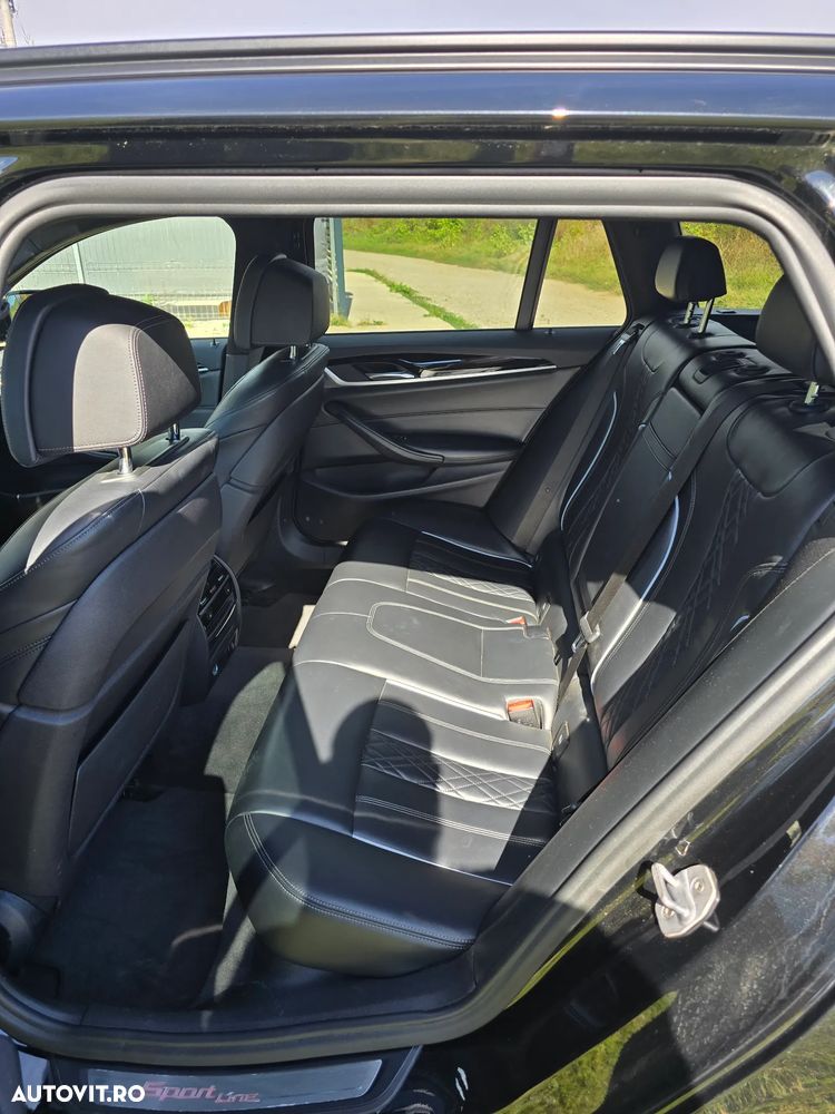 BMW Seria 5 520d Aut. Sport Line - 11