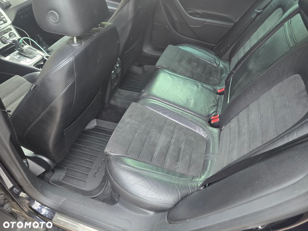 Volkswagen Passat 2.0 TDI DPF Highline DSG - 10