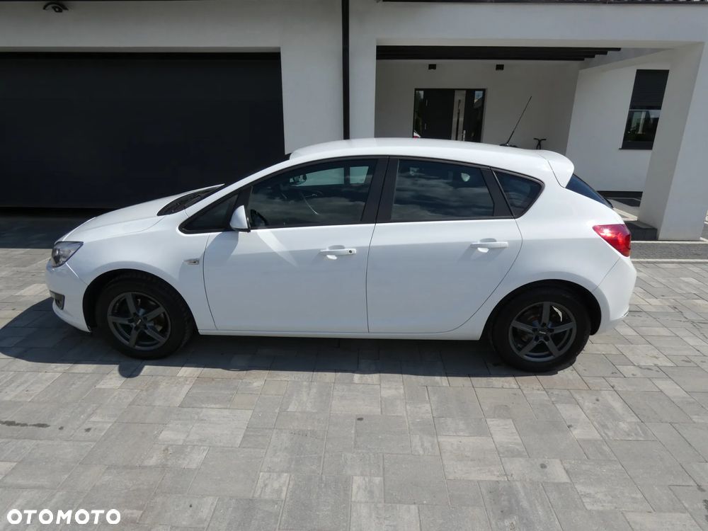 Opel Astra 1.6 Active EU6 - 14