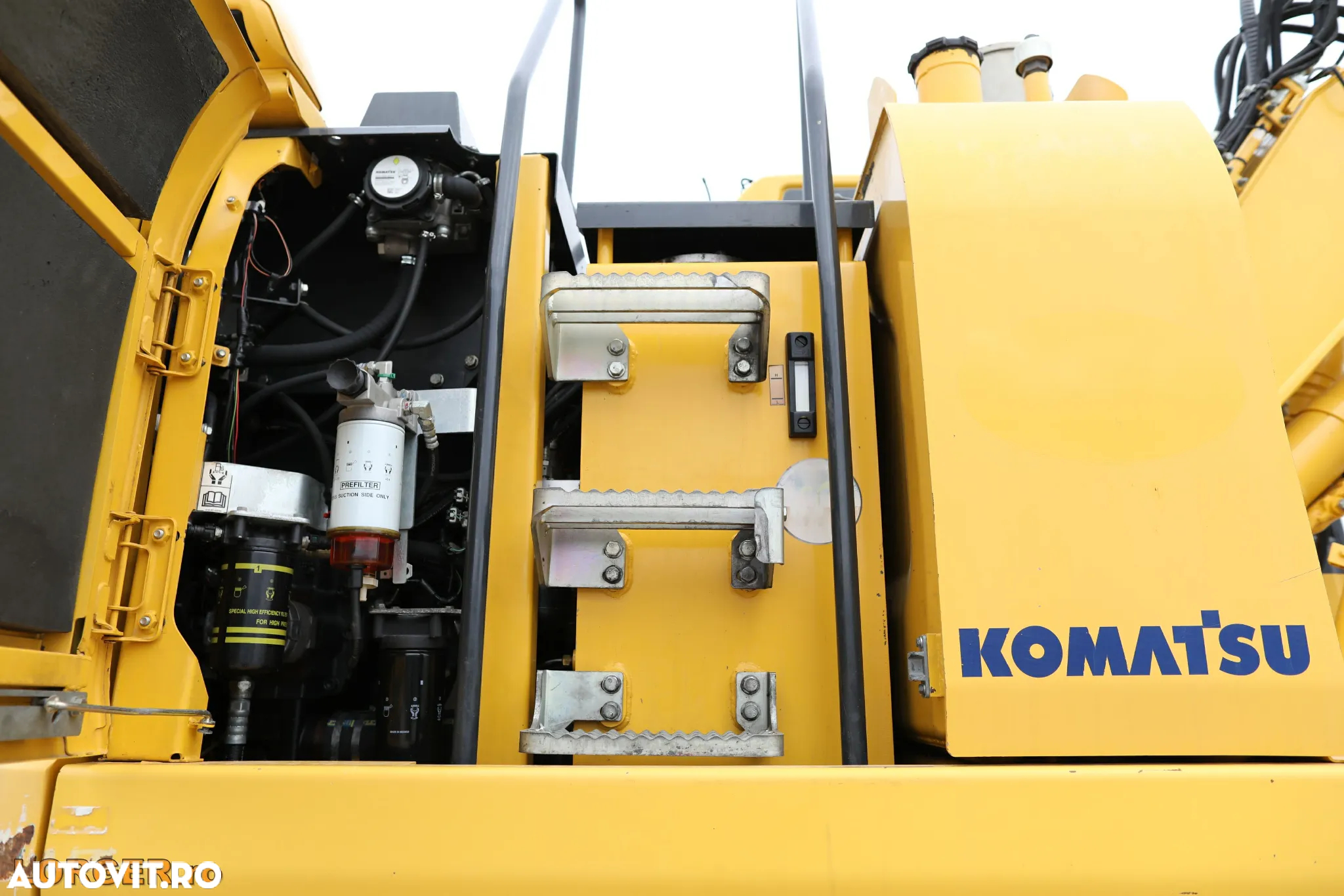 Komatsu PW148-10 - 16