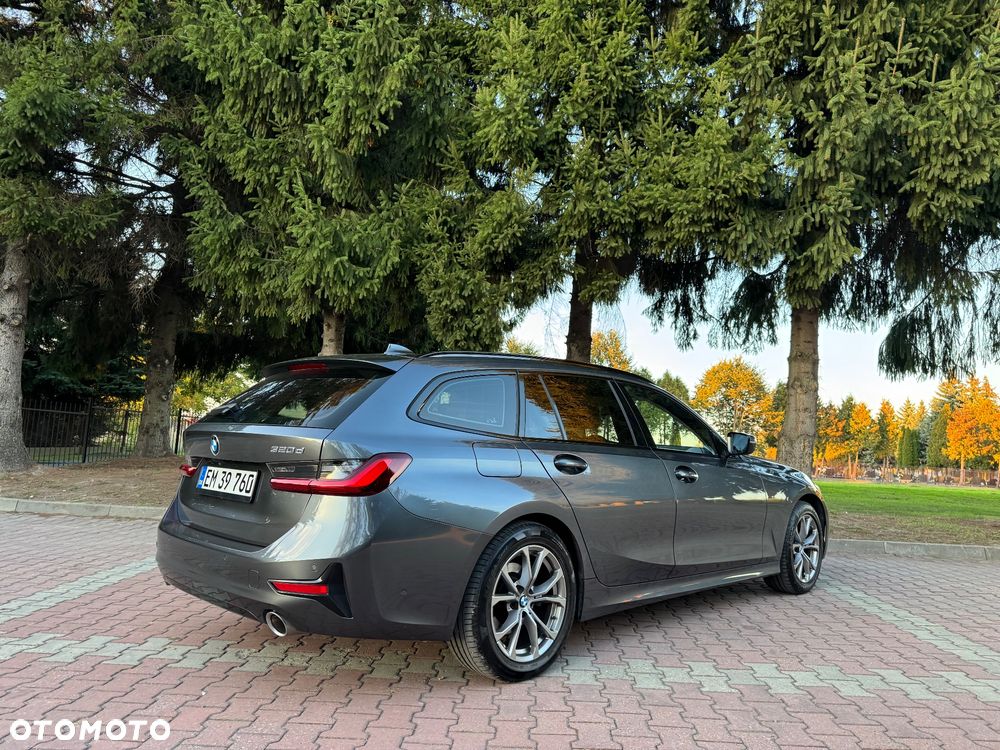 BMW Seria 3 320d Sport Line - 6