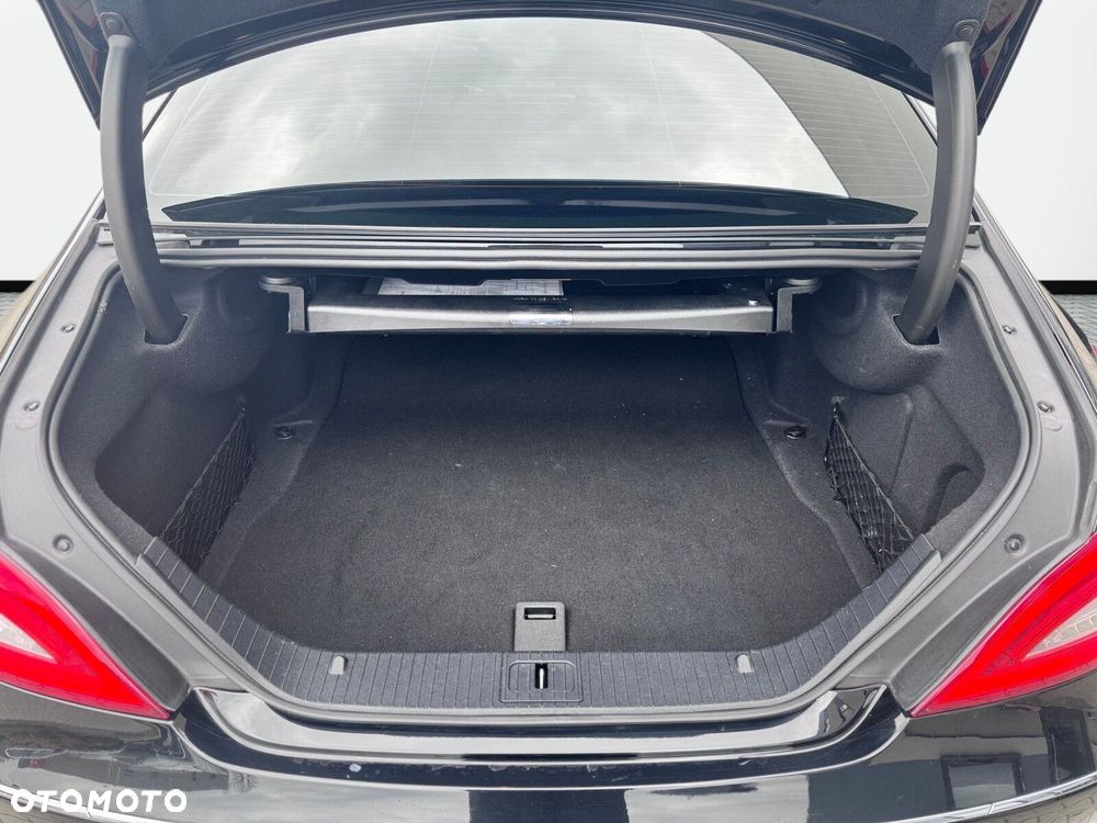 Mercedes-Benz CLS - 17