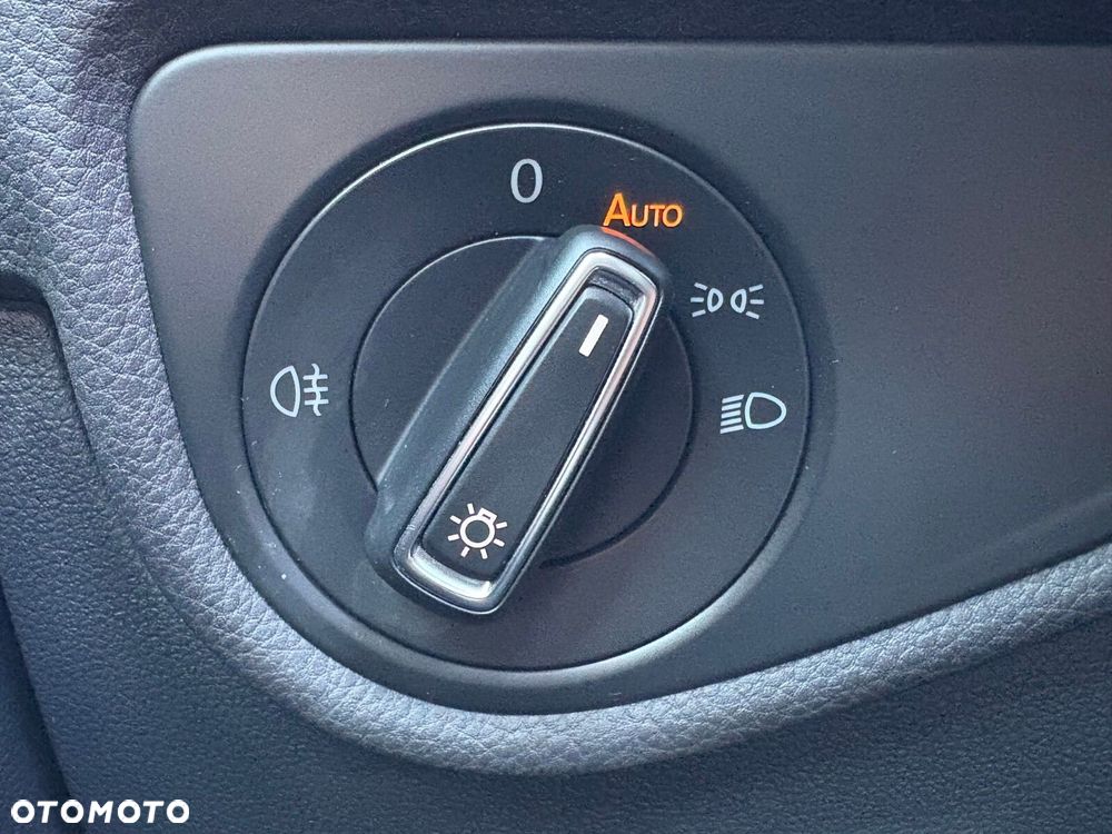 Volkswagen Touran 1.5 TSI EVO Highline DSG - 27