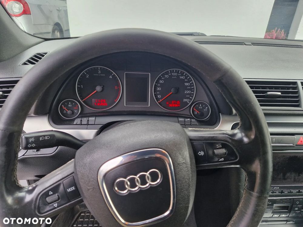 Audi A4 Limousine 2.0 TDI DPF - 8