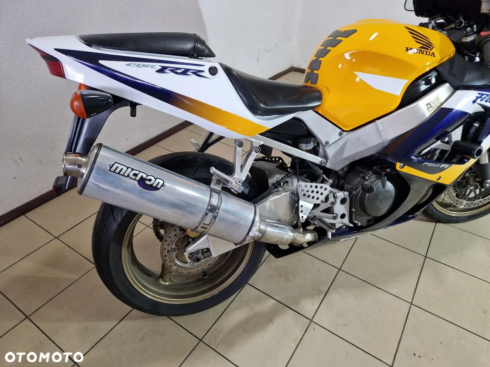 Honda CBR - 7