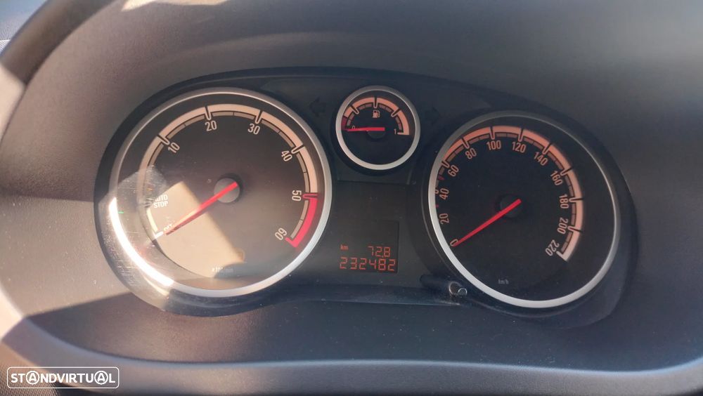 Opel Corsa - 8