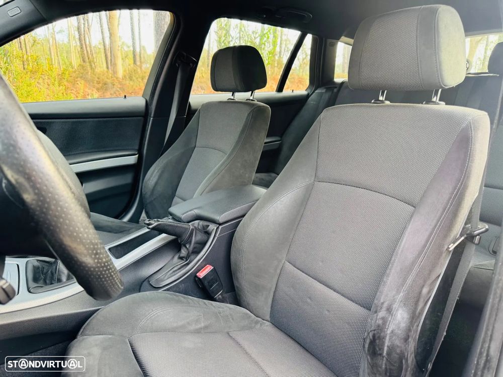 BMW 320 d Pack M - 19