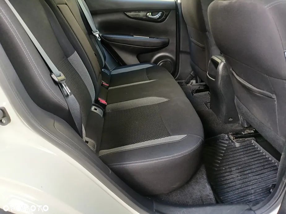 Nissan Qashqai - 10
